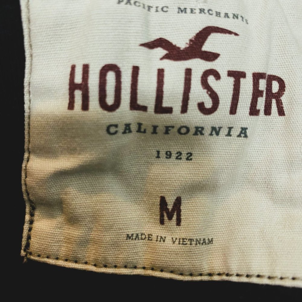 Women's Hollister Black Jogger shorts size Medium - Picture 3 of 3